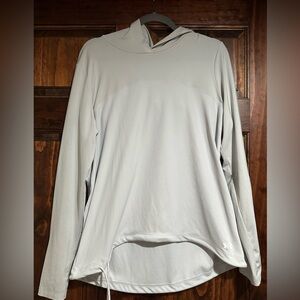 Women’s Under Armour grey pullover, large